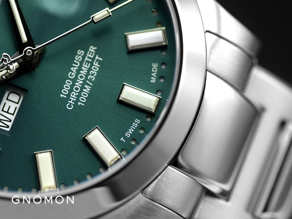 Engineer III Marvelight Chronometer Day-Date Green - Ltd Ed 1000pcs Ref. NM9036C-S1C-GRR