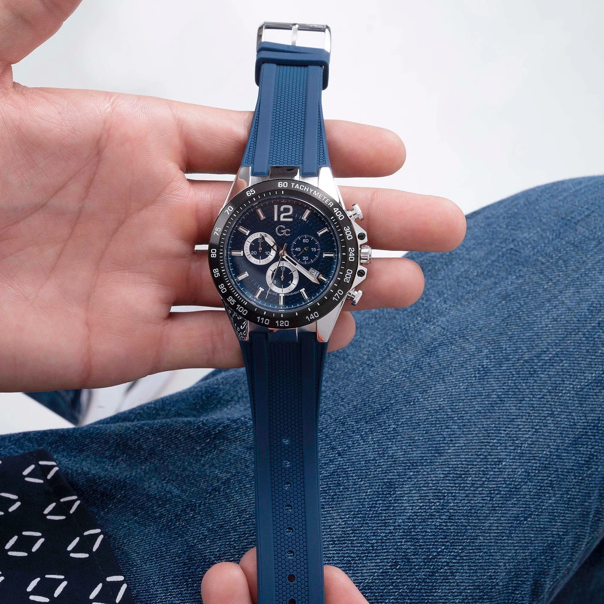 GC Audacious Men's Blue Watch Z07001G7MF