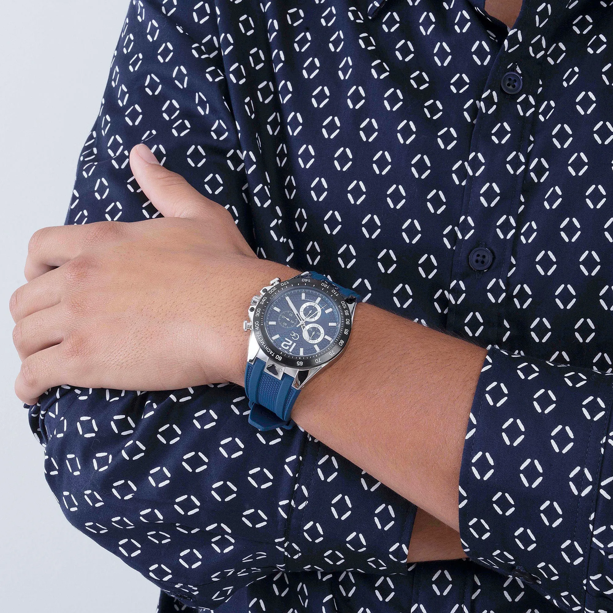 GC Audacious Men's Blue Watch Z07001G7MF