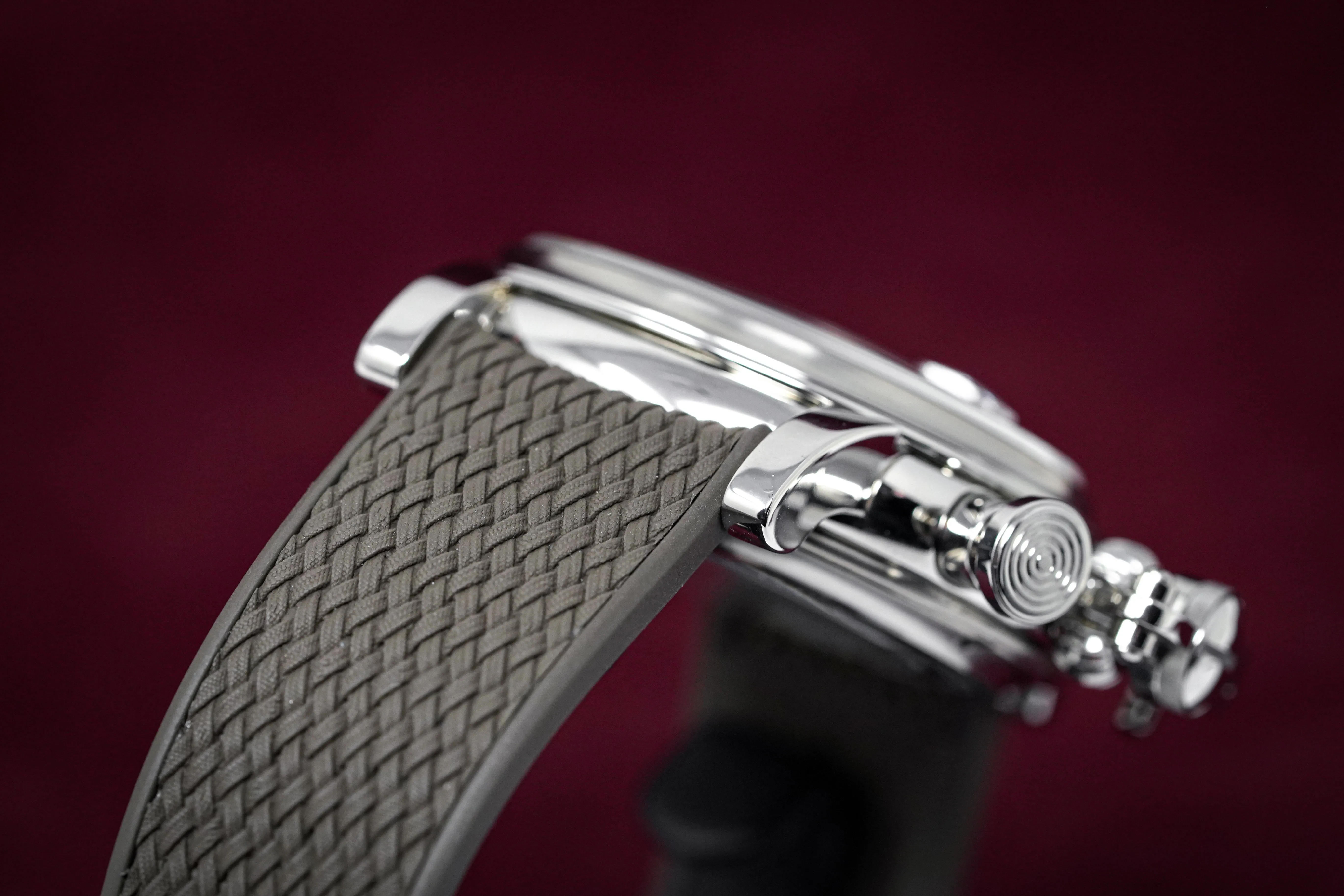 Graham Chronofighter Grand Vintage Steel Rubber 2CVDS.S02A