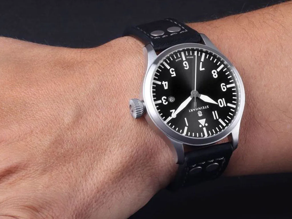 Nav B-Uhr 44 Date Grey