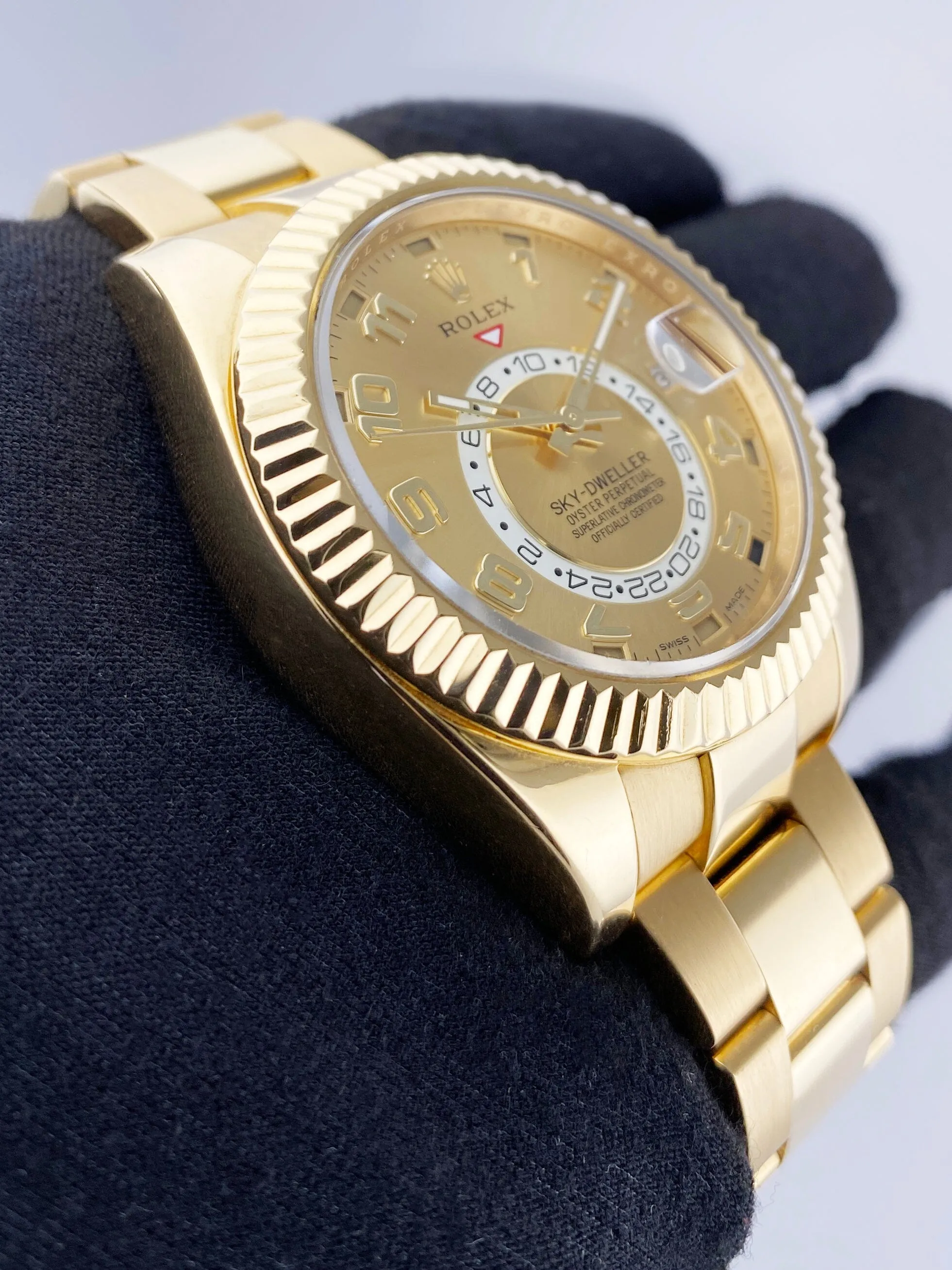 Rolex Sky-Dweller 326938 Champagne Dial Mens Watch Box Papers