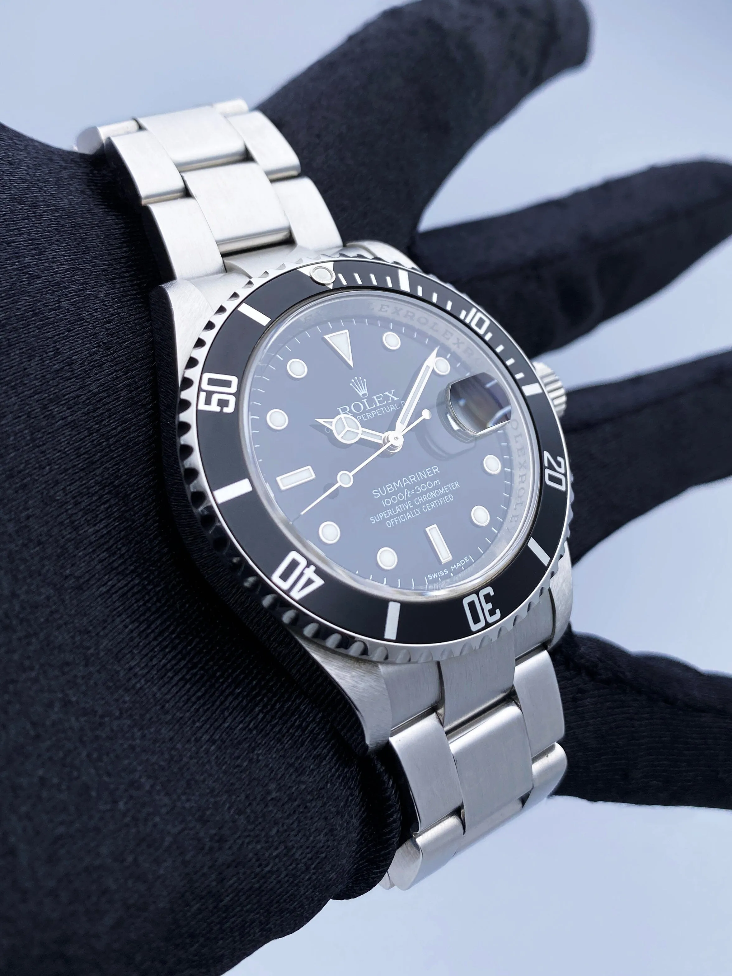 Rolex Submariner Date 16610 Engraved Rehaut Mens Watch Box Papers
