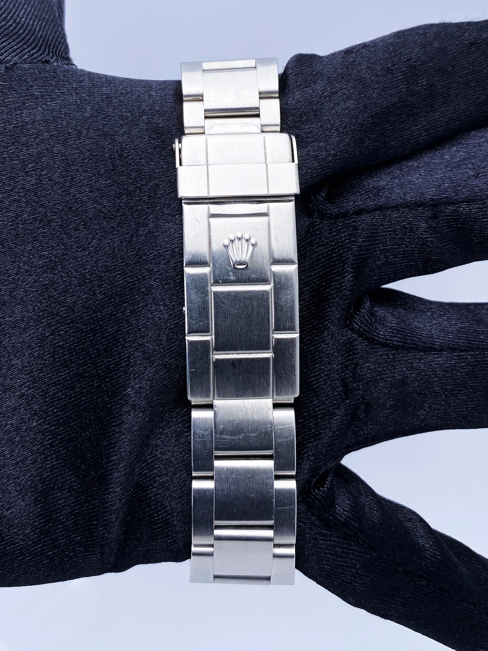 Rolex Submariner Date 16610 Mens Watch