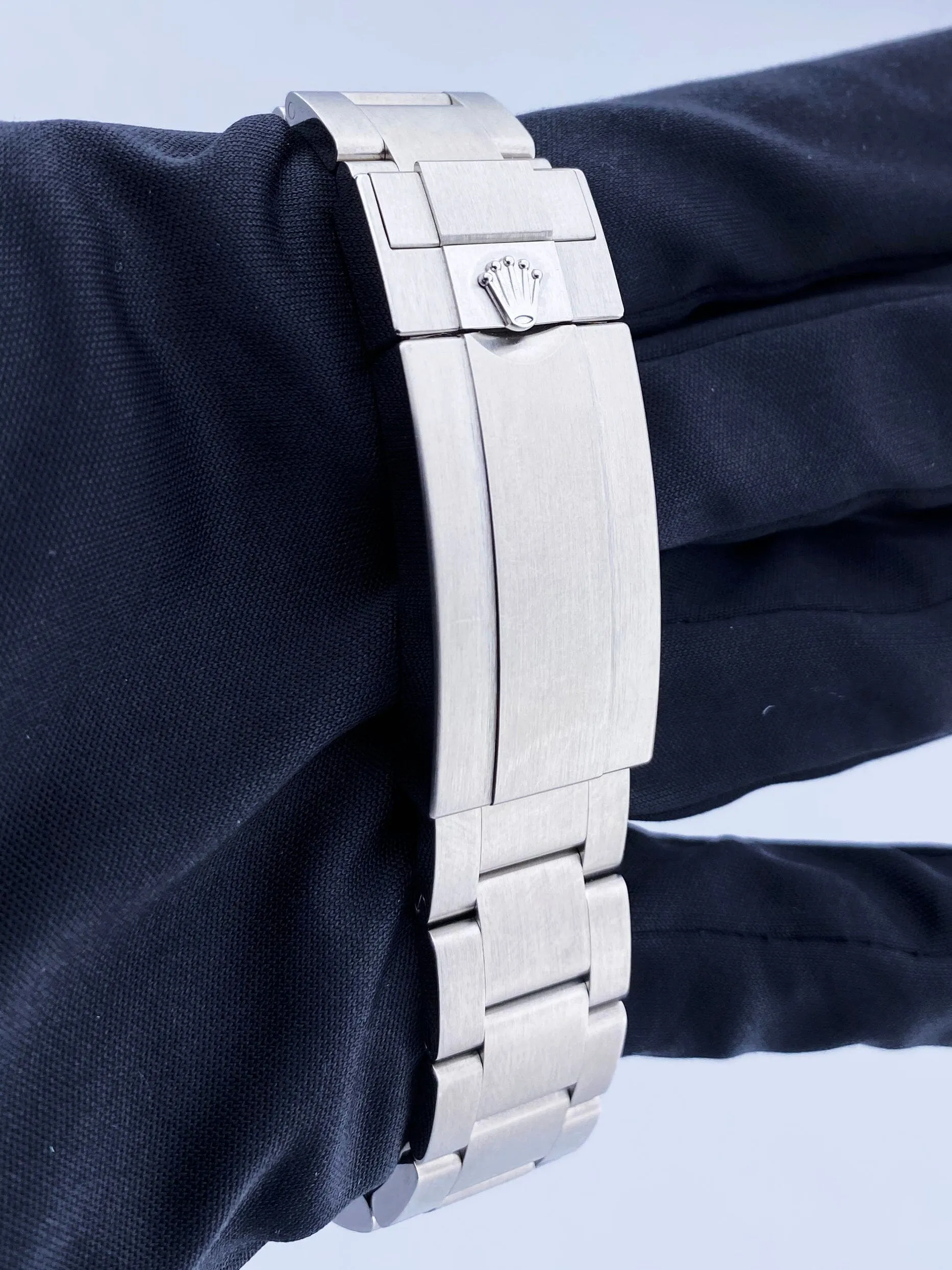 Rolex Submariner No Date 124060 Mens Watch