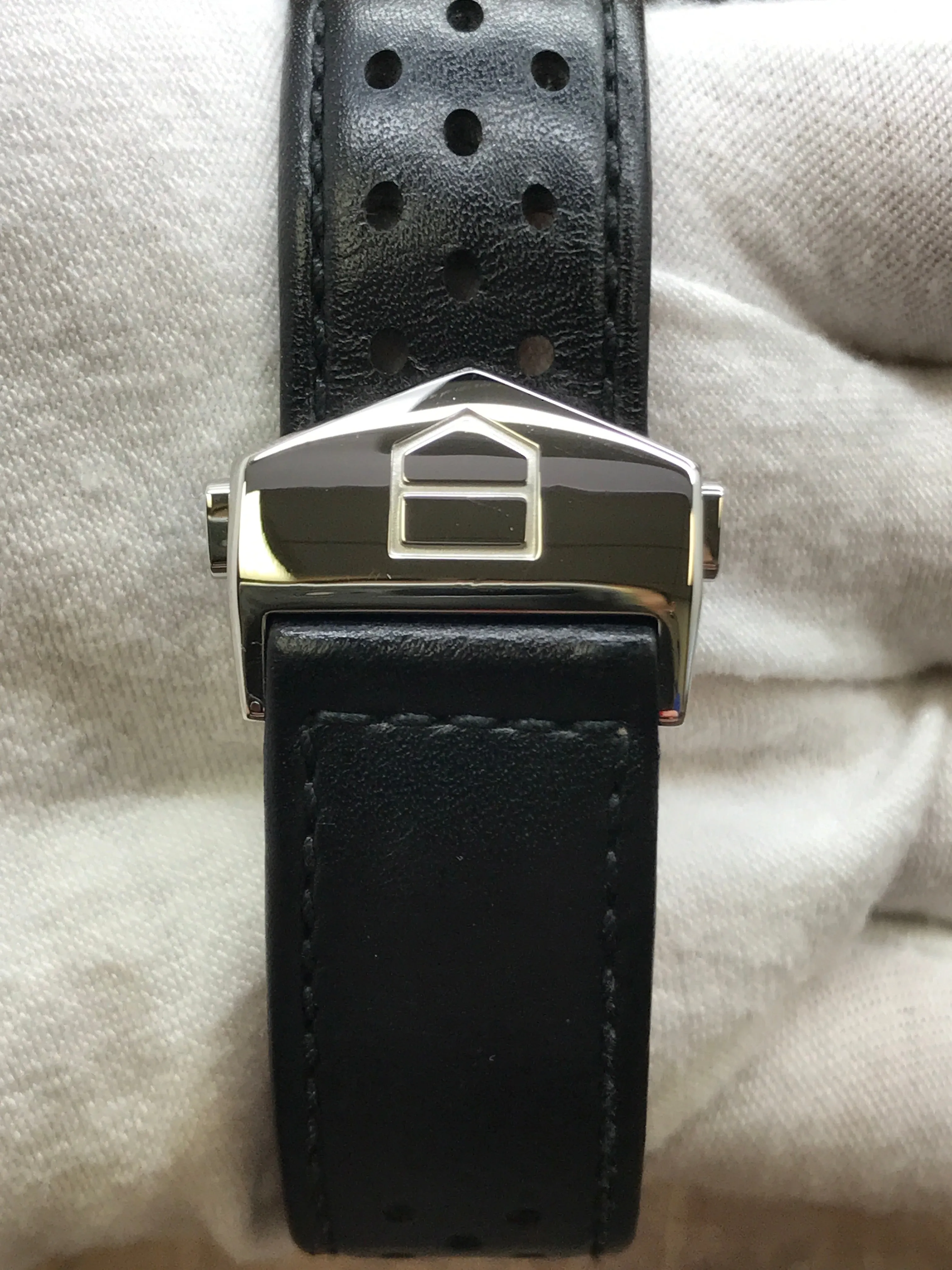 TAG Heuer Carrera CV2113-0 Black Dial Automatic Men's Watch
