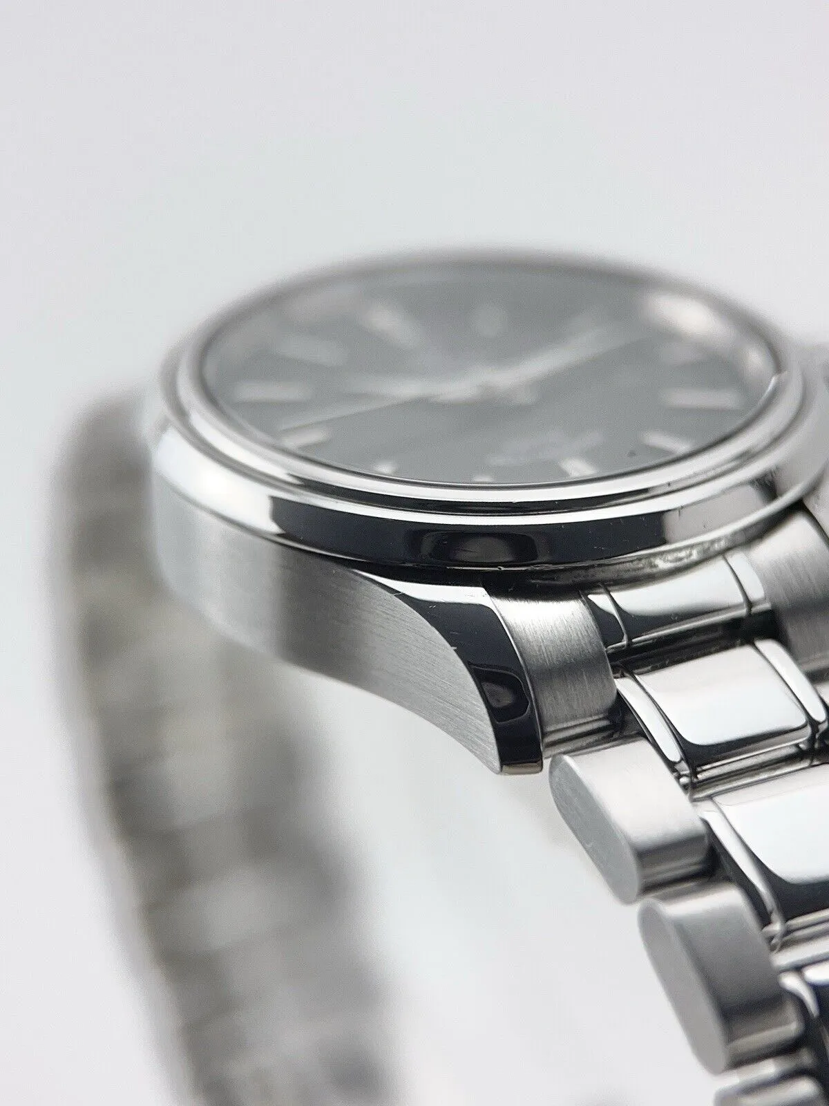 Tudor Style Stainless Steel Black Dial 28mm Automatic Women’s Watch 12100